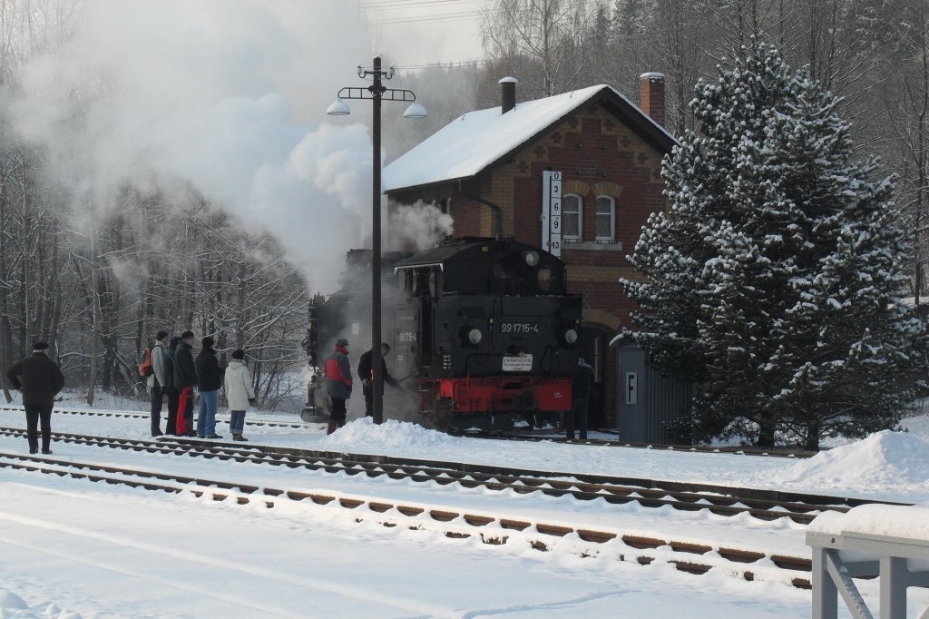 VIK 99 1715-4 Steht am Wasserhaus in Steibach. (19.12.2009)