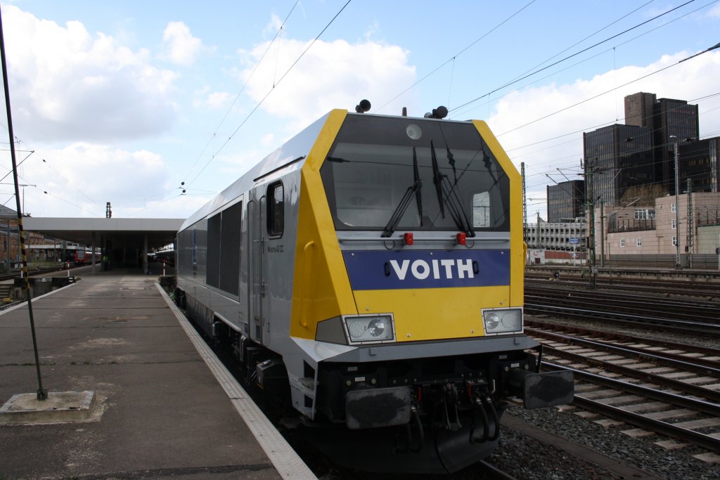 Voith Maxima in Hannvover HBF, am 12.04.2011