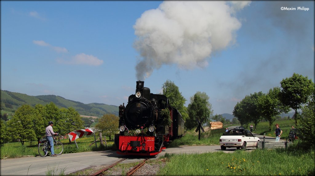 Volldampf zum Neunzigsten: Meterspurdampflok  Bieberlies  am 19. Mai 2013 unterwegs auf der Sauerl�nder Kleinbahn / M�rkischen Museumseisenbahn.