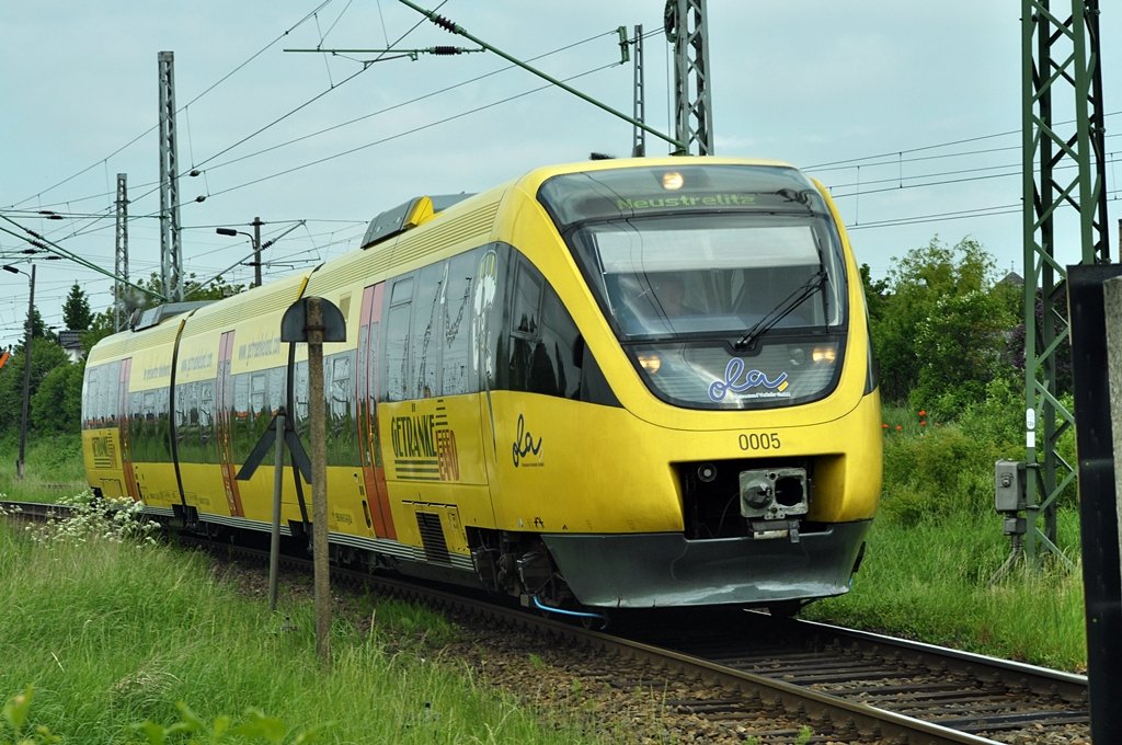 VT 0005 kommt aus Stralsund und fhrt Richtung Grimmen am 08.06.2010