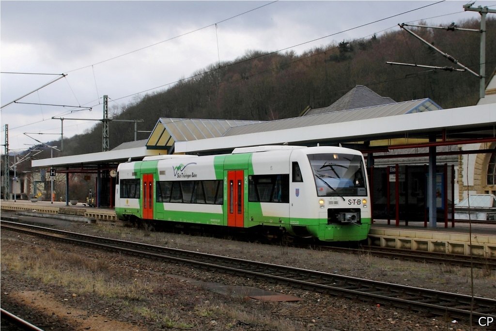 VT 102 der Sd-Thringen-Bahn als STB82918 nach Eisfeld in Eisenach. (20.3.2010) 