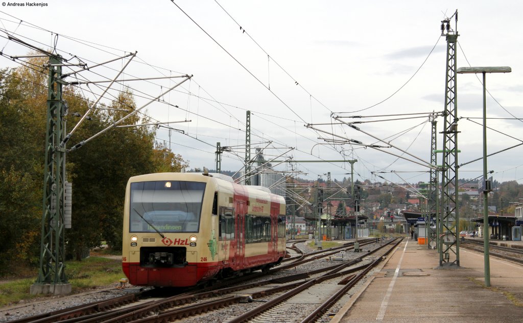 VT 246 als HzL88074 (Br�unlingen Bahnhof-Immendingen) in Donaueschingen 25.10.11