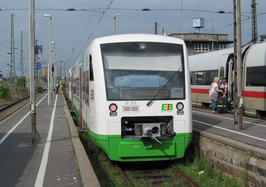 VT 315 und ein weiterer 650er der EIB stehen am 29. Juli 2012 als EB nach Gera im Leipziger Hbf.