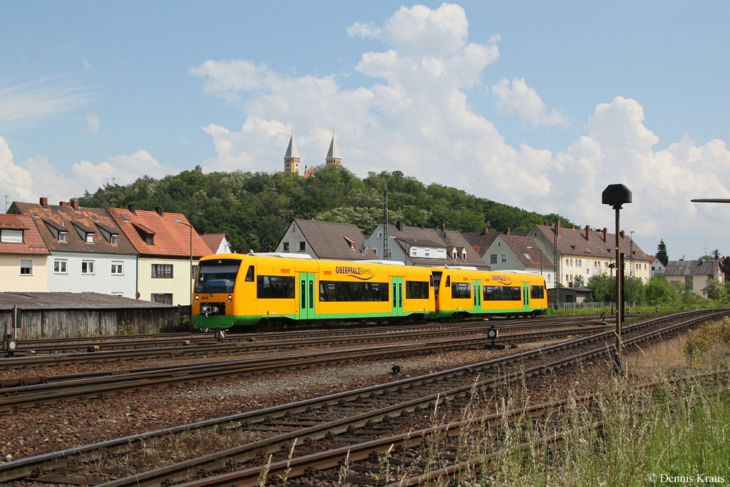 VT 35 als RB 32940 am 09.06.2013 in Schwandorf.