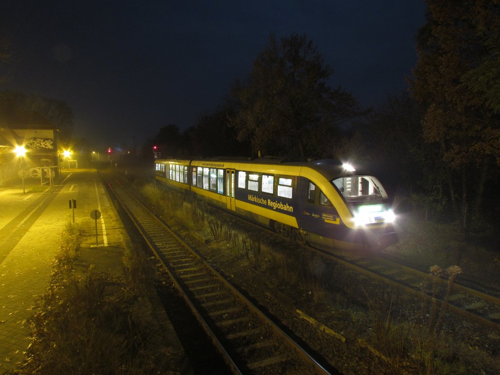 VT 560 der Mrkischen Regiobahn im Bahnhof von Beelitz Stadt am 07.11.2011