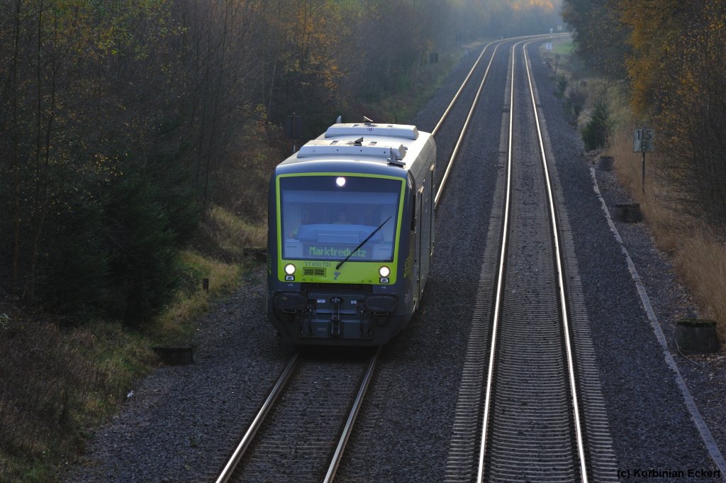 Vt 650 701 als Ag 84561 von Kirchenlaibach nach Marktredwitz bei Waldershof, 05.11.2012