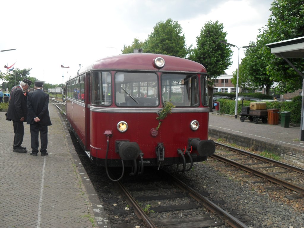 VT 789 der ZLSM stand am 5.8.10 im Bahnhof Simpelveld(NL).