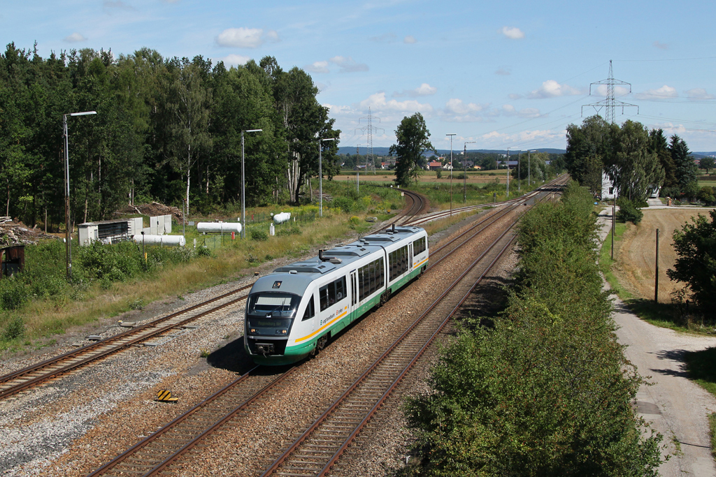 VT02 als VBG 81115 am 12.08.2012 bei Irrenlohe.