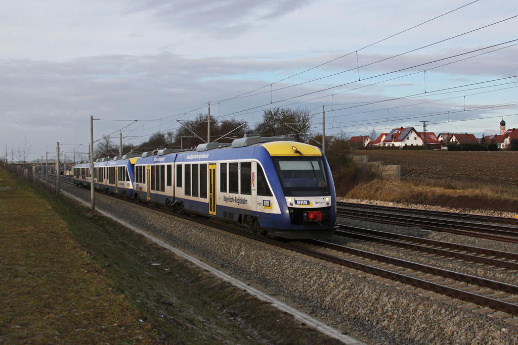 VT210 und zwei weitere BRB Lints am 18.12.2011 in Hattenhofen.