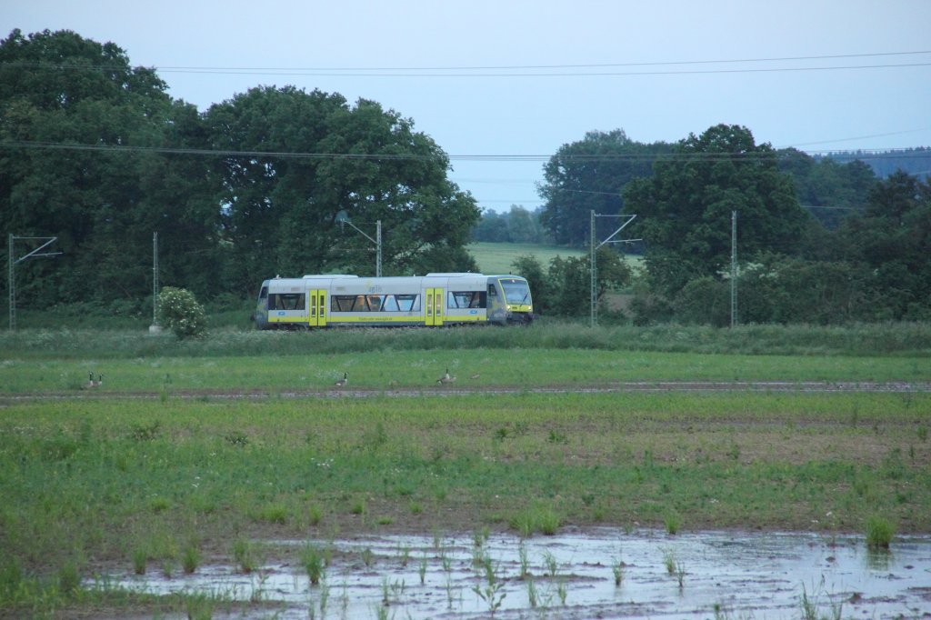 VT650 711 Agilis bei Trieb am 13.06.2013.