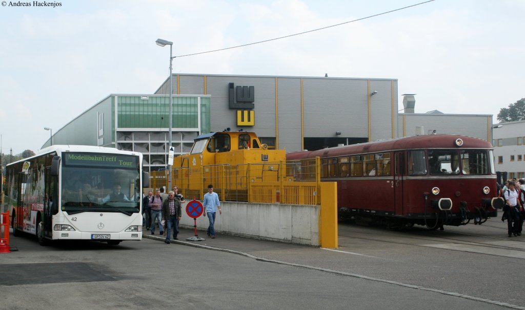 VT98 und die Busse waren die wichtigsten Befrder beim Modellbahntreff am 19.9.09