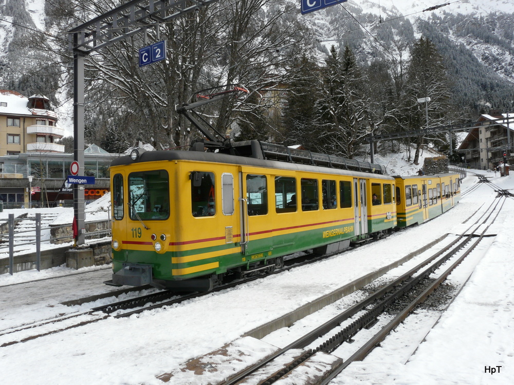 WAB - Triebwagen BDeh 2/4  119 im Bahnhof Wengen am 25.02.2011