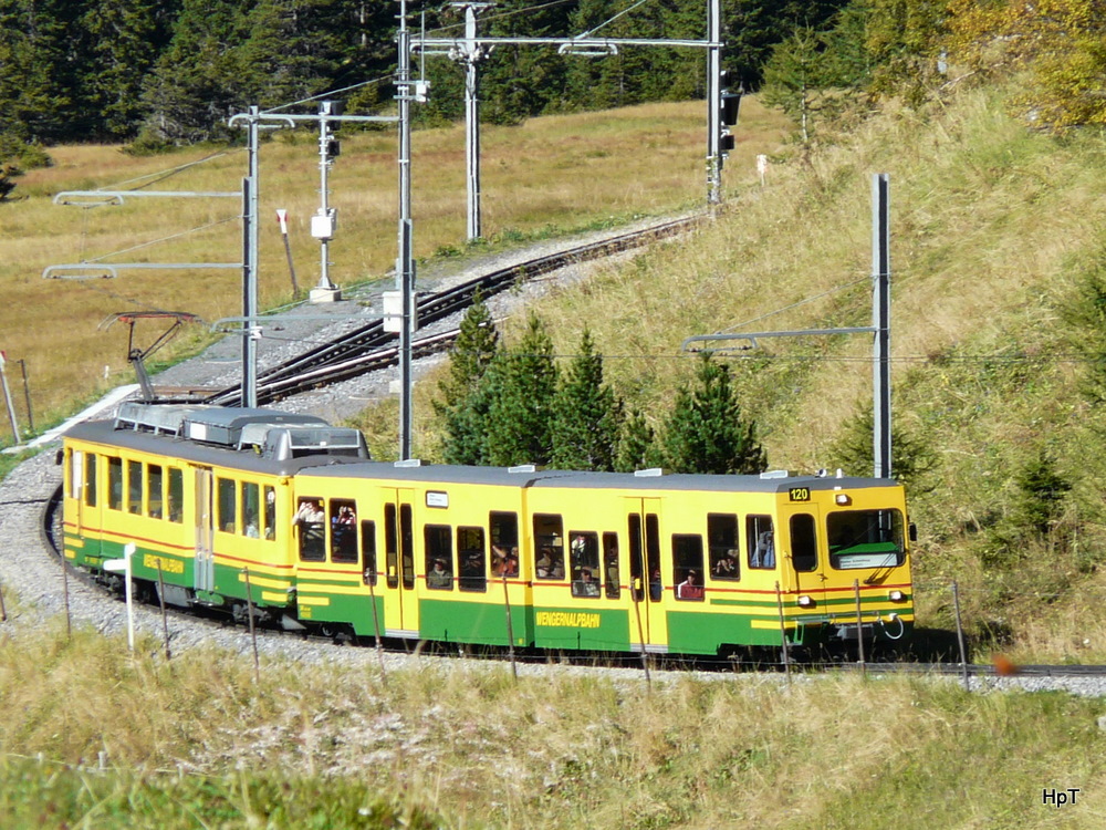 WAB - Zug unterwegs auf die Kleien Scheidegg am 16.09.2011