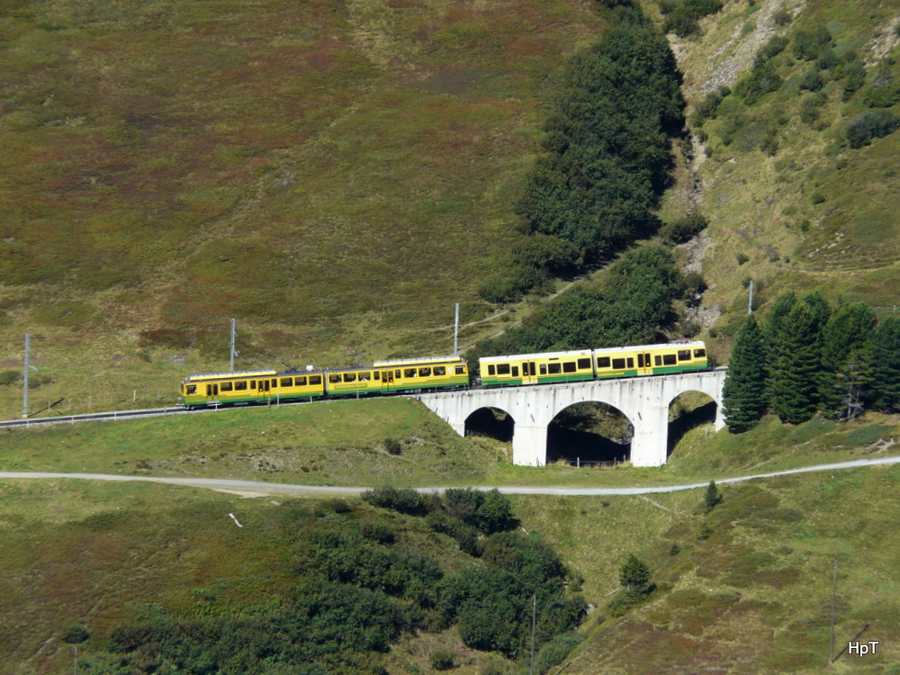 WAB - Zug unterwegs auf die Kleine Scheidegg am 16.09.2011