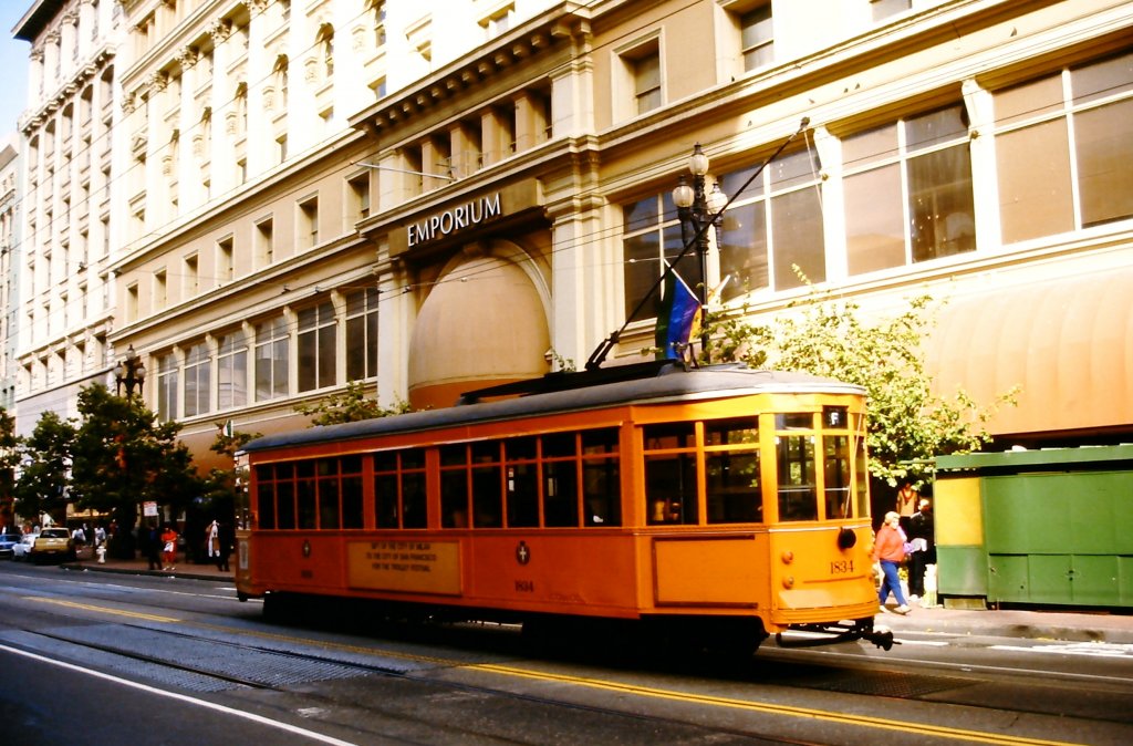 Wagen 1834 der Mailnder Straenbahn am 18. Juni 1987 zu Gast in San Francisco auf der Market Street.