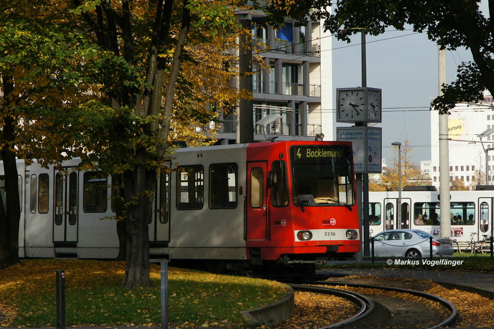 Wagen 2256 in der Wendeschleife Ubierring am 20.10.2012.