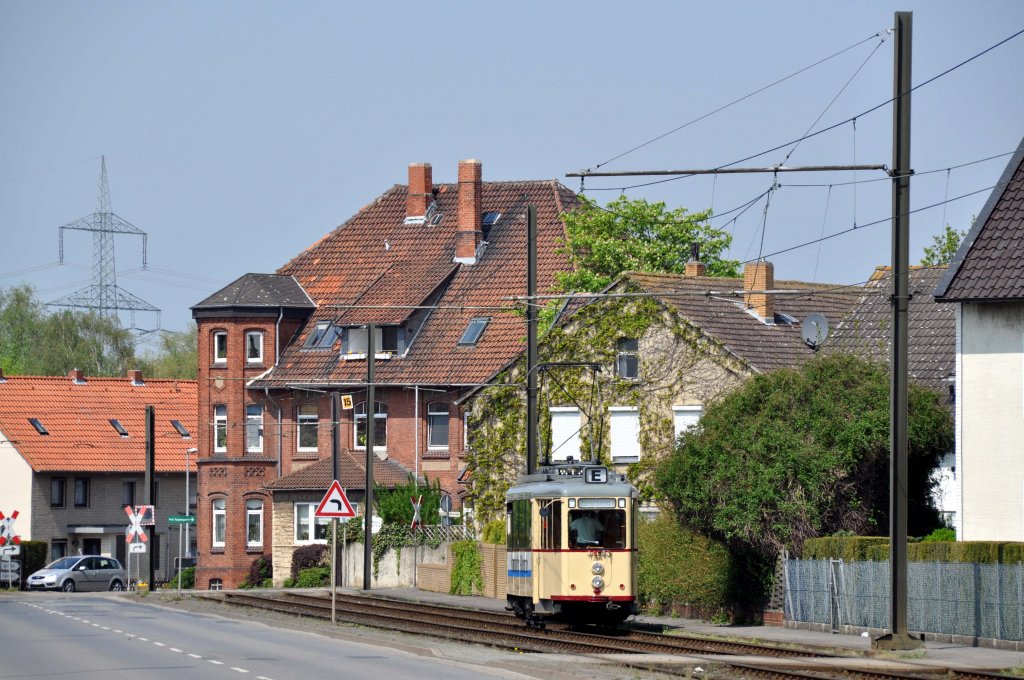 Wagen 239 als  MaibaumExpress  bei Heisede (01.05.2012)