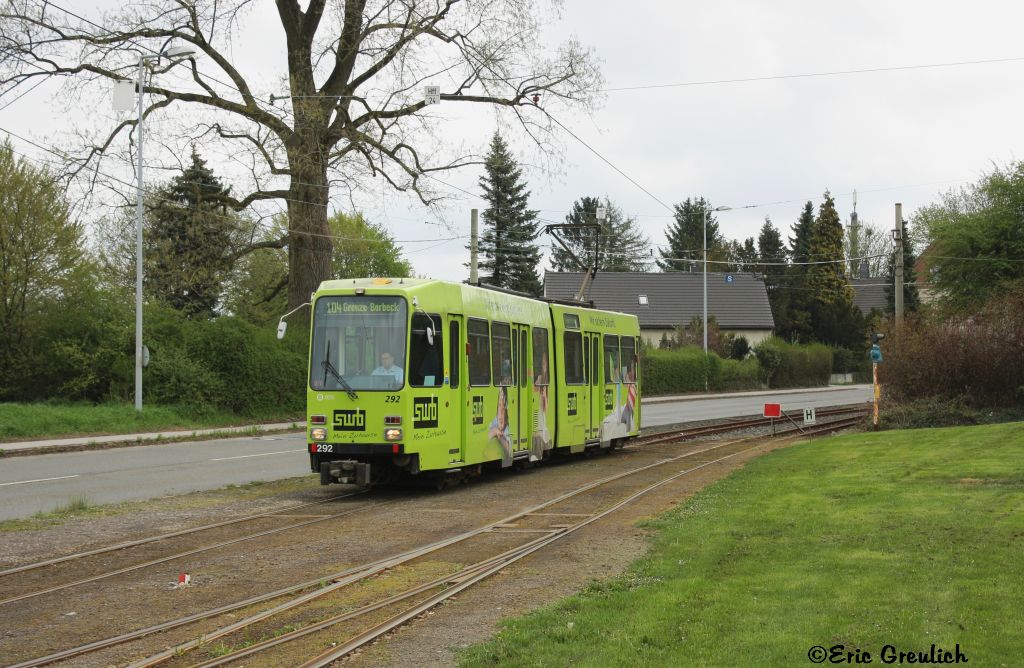 Wagen 292 am 27.04.13 in Mlheim Hauptfriedhof.
