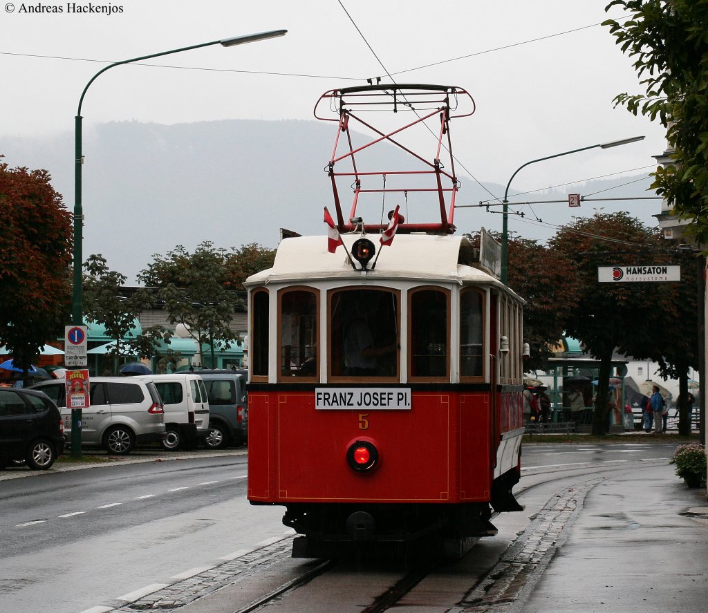 Wagen 5 (Museumstriebwagen) der Gmunder Stra�enbahn am Franz Jospeh Platz in Gmunden 29.8.09