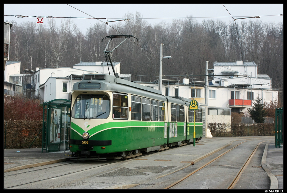Wagen 506 an der Endstelle St.Peter im Peterstag. Einst fuhr die 26 bzw. die 6 nur bis St. Peter Schulzentrum. Aufgenommen am 06.03.11.