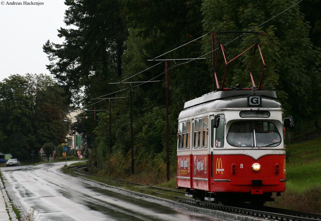 Wagen 8 der Gmunder Stra�enbahn am Hauptbahnhof Gmunden 29.8.09