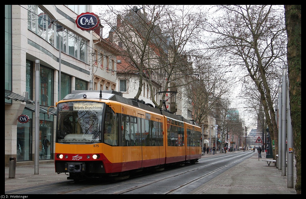 Wagen 875 ist einer der, die den neuen  Sparlack  tragen drfen. Am 13. Februar 2011 begegnete er mir in der Kaiserstrae.