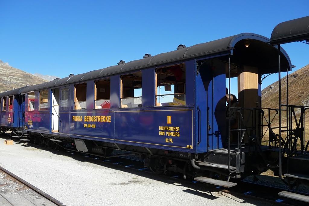 Wagen ABD 4558 der DFB in der Station Furka (2.10.11)
