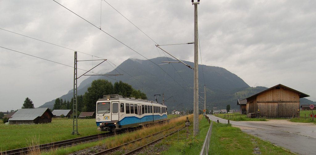 Wagen Nr.16 der Bayrischen Zugspitzbahn, Garmisch Partenkirchen - Grainau in Hausberg. August 2010