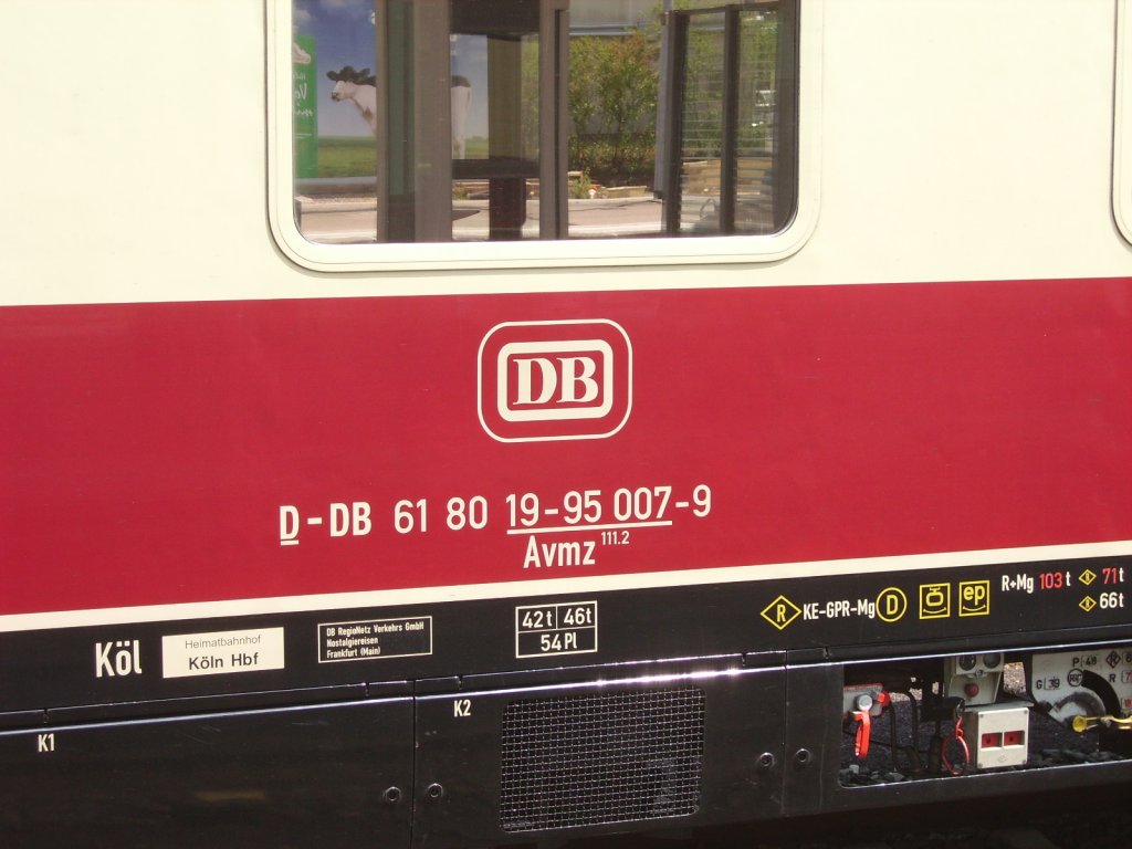 Wagennummer eines TEE Rheingoldwagen in Heidelberg Hbf am 02.06.11