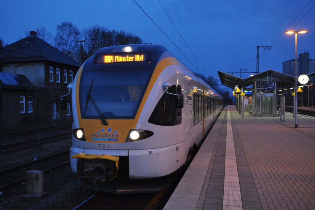 WARBURG (Kreis Höxter), 12.03.2011, ET 5.21 der eurobahn als RB 89 nach Münster/Westf.