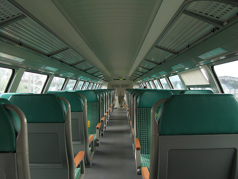 Warszawa Zachodnia, 18.09.2008, KM-8033 nach Siedlce.