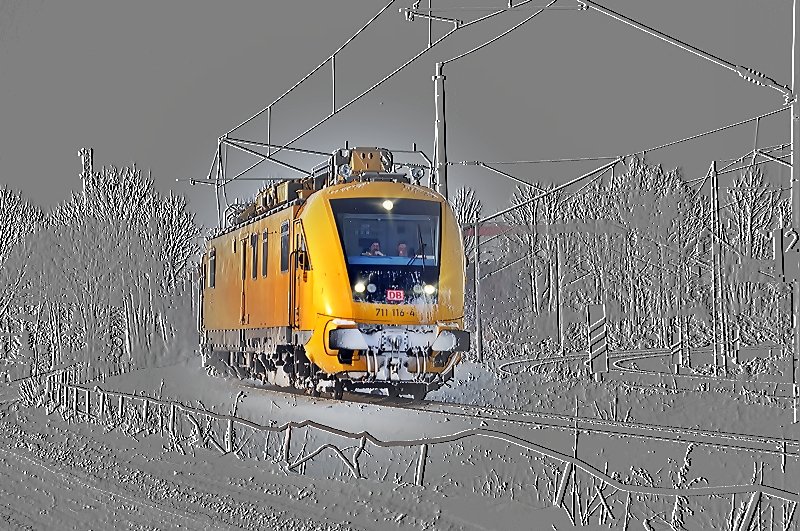 was gelbes kommt, 711 116 befhrt aus Richtung Greifswald die Berliner Kurve in Stralsund runter mit Kurs zur Insel Rgen am 21.01.2010