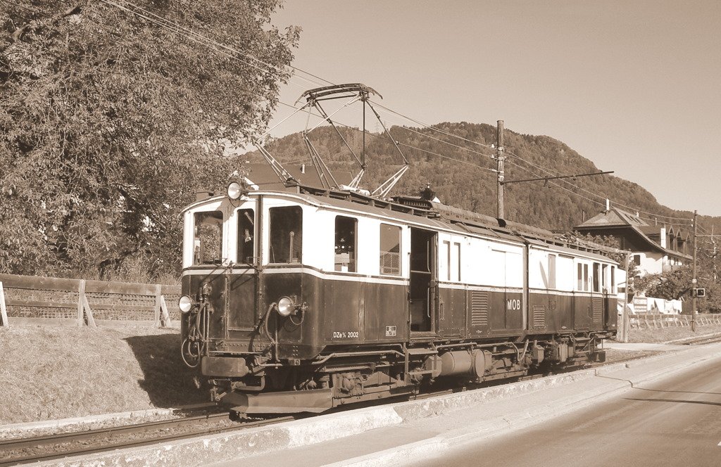 Weckt Erinnerungen an die glanzvolle Vergangenheit und Zukunft der MOB: DZe 6/6 2002 in Blonay am 24. Mai 2010.