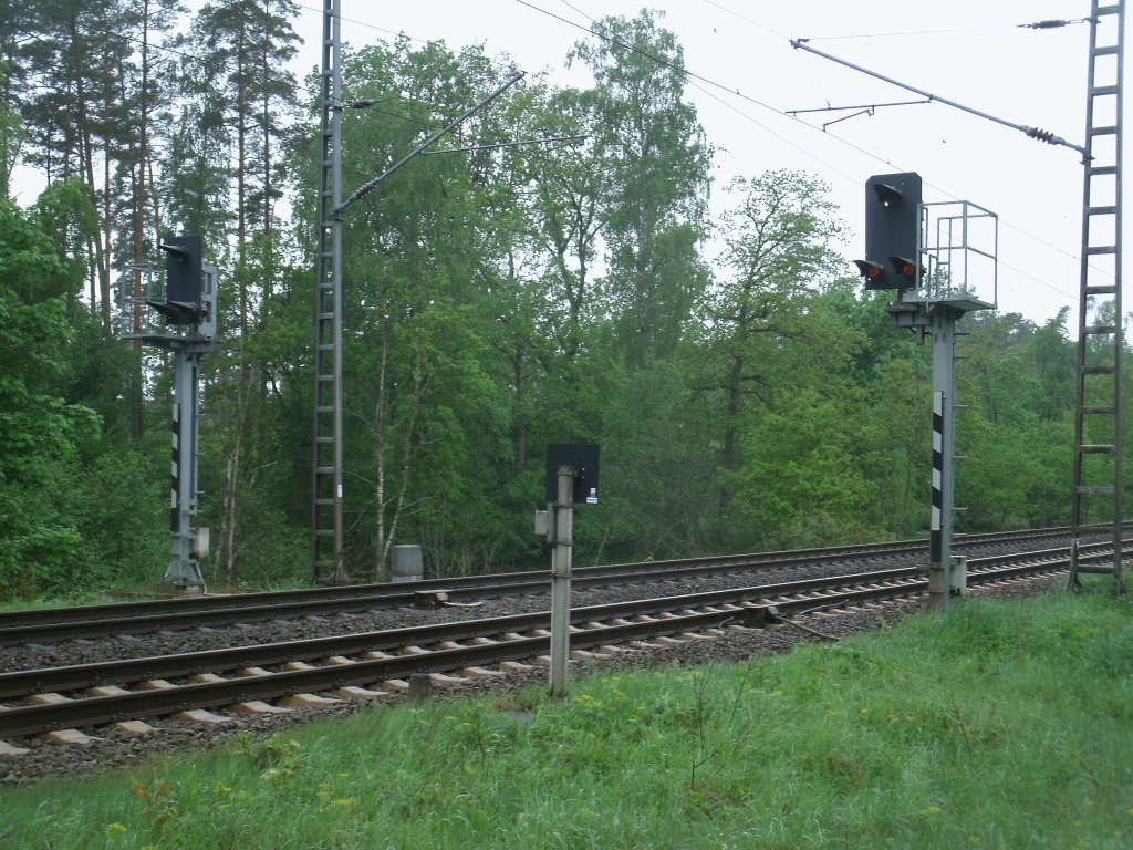 Wegbergangssignale in Jeeser am 19.Mai 2013.