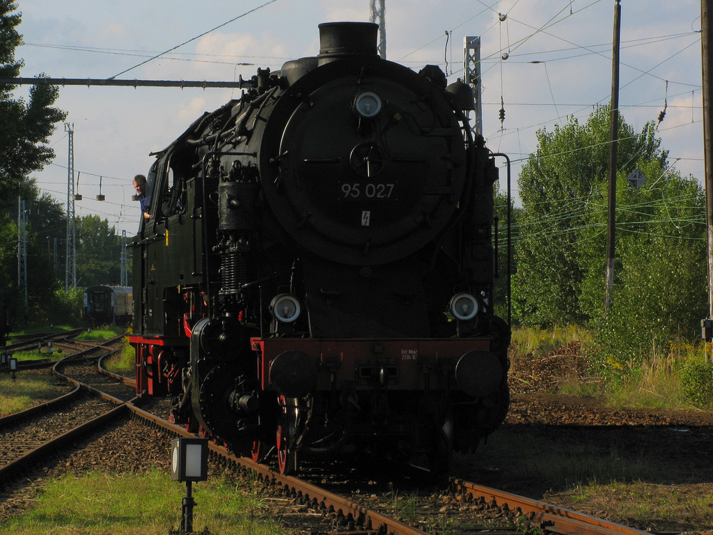 Weil die  Else  unterwegs war sprang die fr mich schnste Lok dfer Veranstaltung fr sie bei den Fhrerstandsmitfahrten beim BW Fest in Schneweide ein. Es war 95 027 der HSB vom BW Arnstadt.