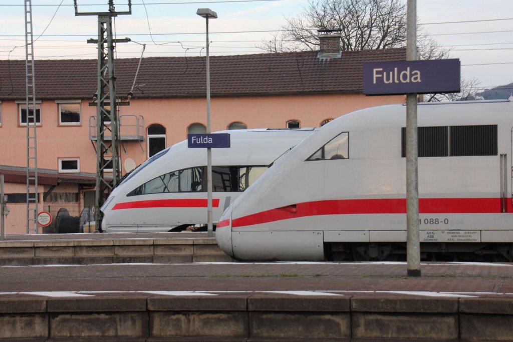 Welcher ist schner? ICE-T und ICE1 am 09.11.2012 in Fulda.