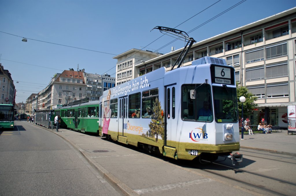 Werbewagen der IWB, Motorwagen 479 auf der Linie 6 am Claraplatz Richtung Riehen. Die Aufnahme stammt vom 25.06.2010.