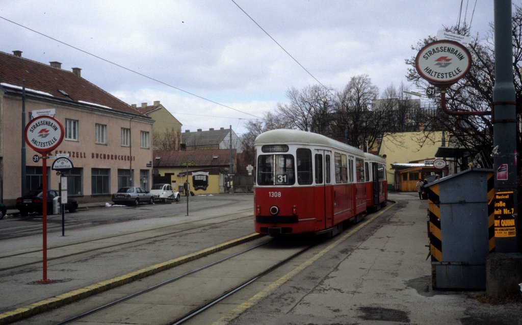 Wien Wiener Linien SL 31 (c4 1308) Stammersdorf am 18. Mrz 2000.