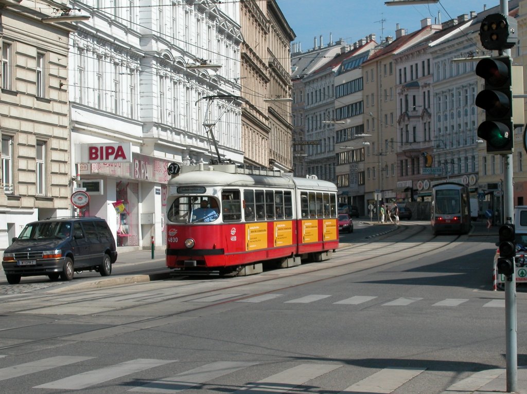 Wien Wiener Linien SL 37 (E1 4830 (SGP 1974)) IX, Alsergrund, Nußdorfer Straße / Alserbachstraße am 5. August 2010.