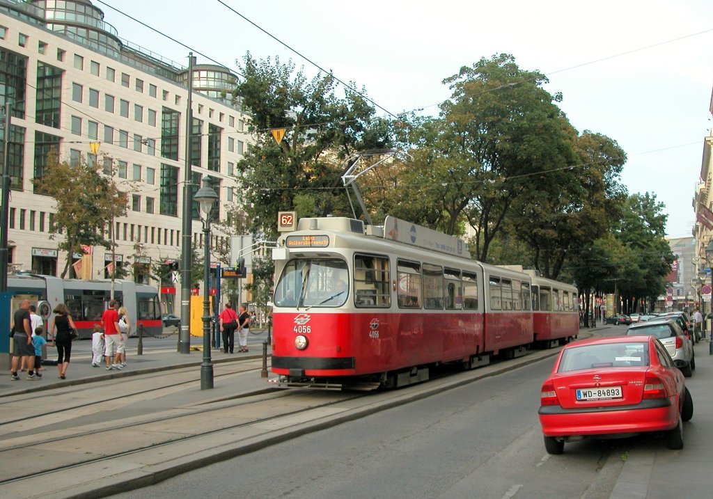 Wien Wiener Linien SL 62 (E2 4056 (SGP 1987)) I, Innere Stadt, Kärntner Ring / Kärntner Straße / Staatsoper am 5. August 2010.