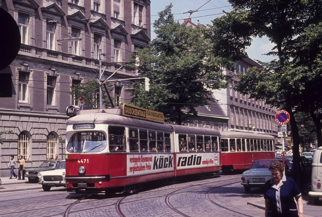 Wien Wiener Stadtwerke-Verkehrsbetriebe (WVB) SL 167 (E1 4471 (Lohnerwerke 1967)) IV, Wieden, Wiedner Hauptstraße / Graf-Starhemberg-Gasse am 16. Juli 1974. - Scan eines Diapositivs. Film: AGFA CT 18. Kamera: Minolta SRT-101.