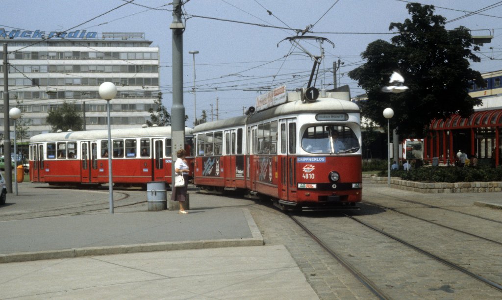 Wien WVB SL 1 (E1 4810) Praterstern im Juli 1982.