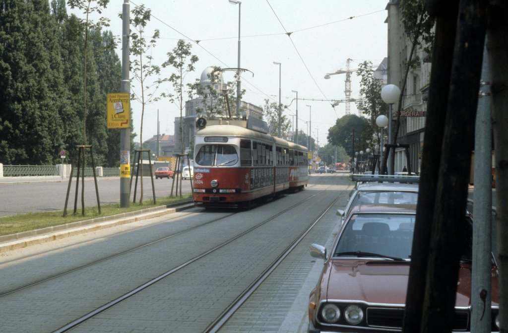 Wien WVB SL 2 (E1 4504) Franz-Josefs-Kai / Biberstrasse im Juli 1982.