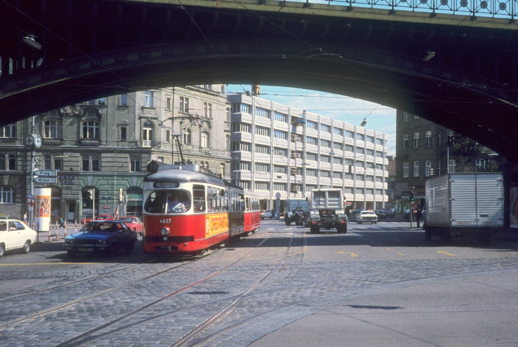 Wien WVB SL 38 (E1 4637) Nussdorfer Strasse / Dblinger Grtel / Dblinger Hauptstrasse im Juli 1977.