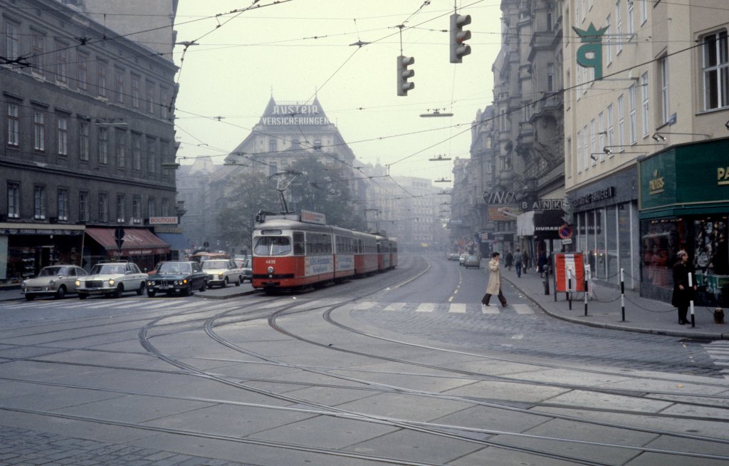 Wien WVB SL 38 (E1 4635) Nussdorfer Strasse / Whringer Strasse im Oktober 1978.