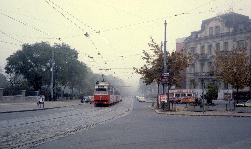 Wien WVB SL 38 (E1 4635) Billrothstrasse / Grinzinger Allee / Sieveringer Strasse / Strauss-Lanner-Park im Oktober 1978.