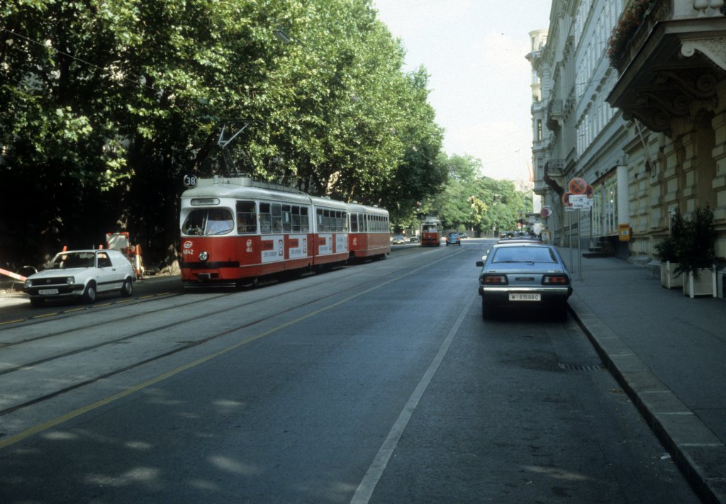 Wien WVB SL 38 (E1 4842) Whringer Strasse im Juli 1992.