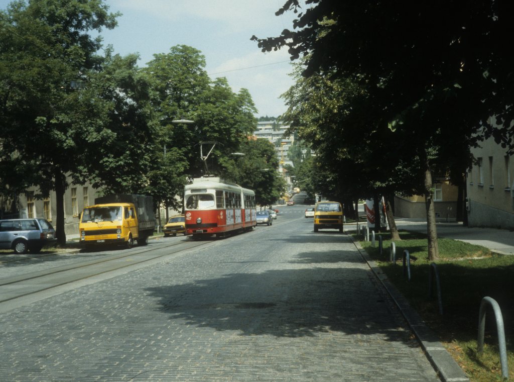 Wien WVB SL 44 (E 4627) Gpferlingstrasse / Zeillergasse im Juli 1992.