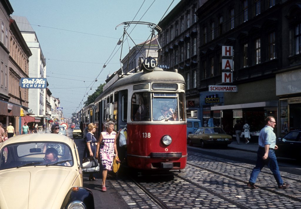Wien WVB SL 46 (C1 138) Thaliastrasse / Fesstgasse im Juli 1977.