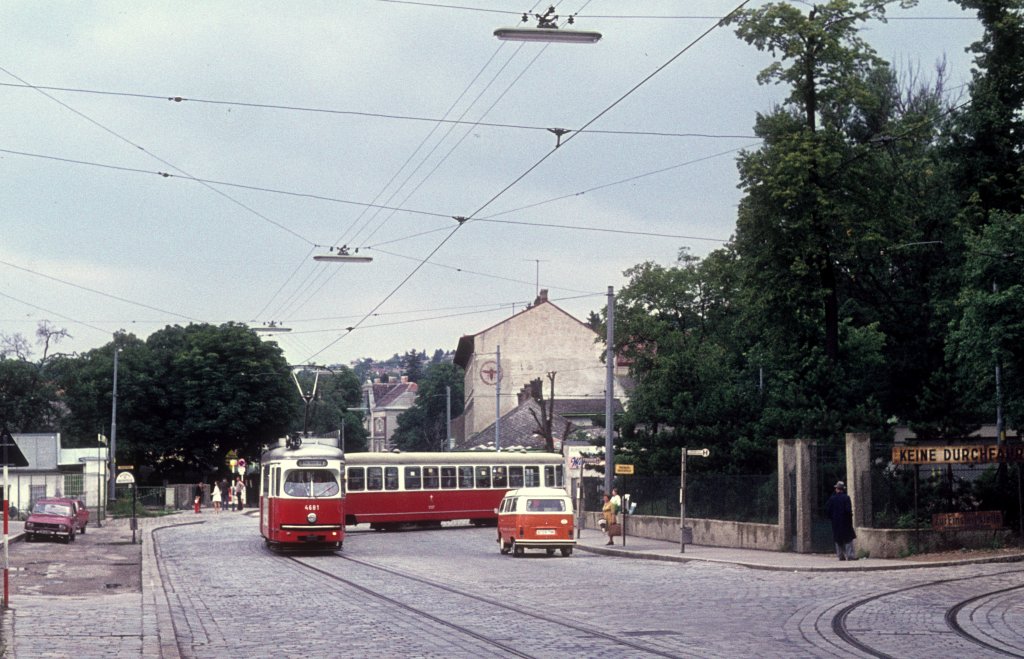 Wien WVB SL 49 (E1 4681) Htteldorf, Linzer Strasse / Bujattigasse am 21. Juli 1974.